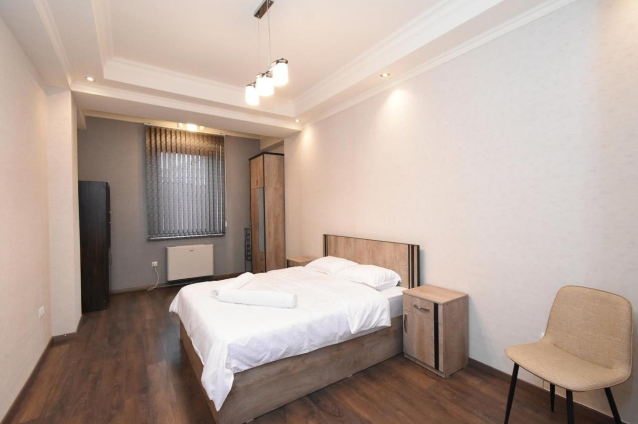 Ferienwohnung Malibu Erivan Exterior foto