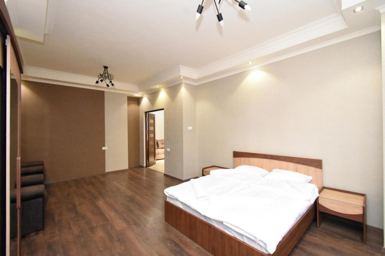 Ferienwohnung Malibu Erivan Exterior foto